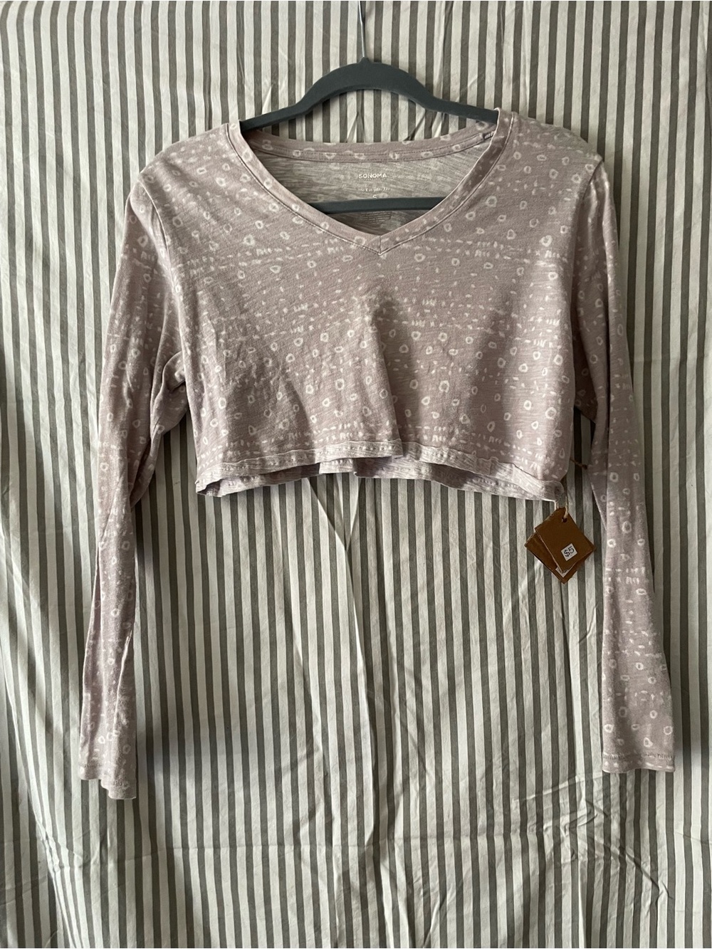 V-Neck Long Sleeve Crop Top